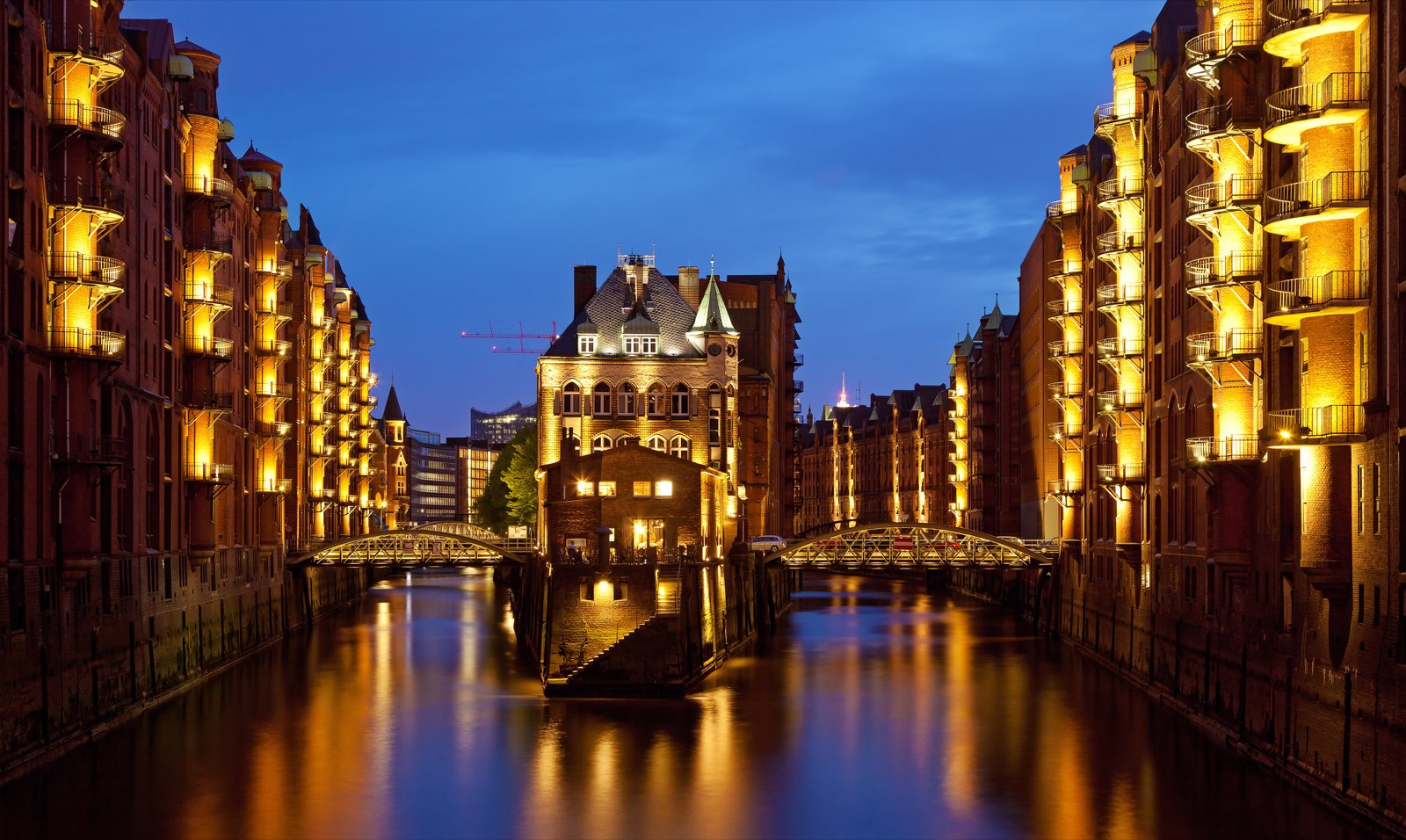 Architecture and reflected light in Hamburg’s Speicherstadt